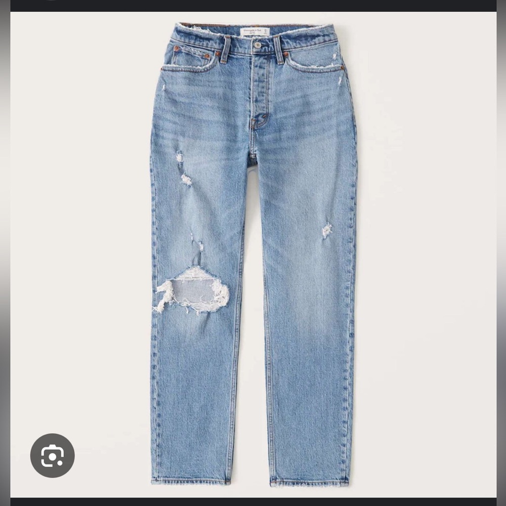 Abercrombie Women's
Curve Love High Rise Dad Jean